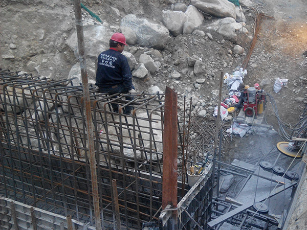 草科围护墙切割拆除